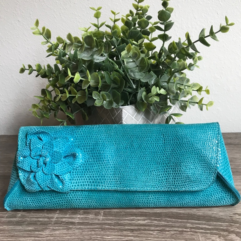 Authentic Gorgeous ANTHONY LUCIANO designer clutch